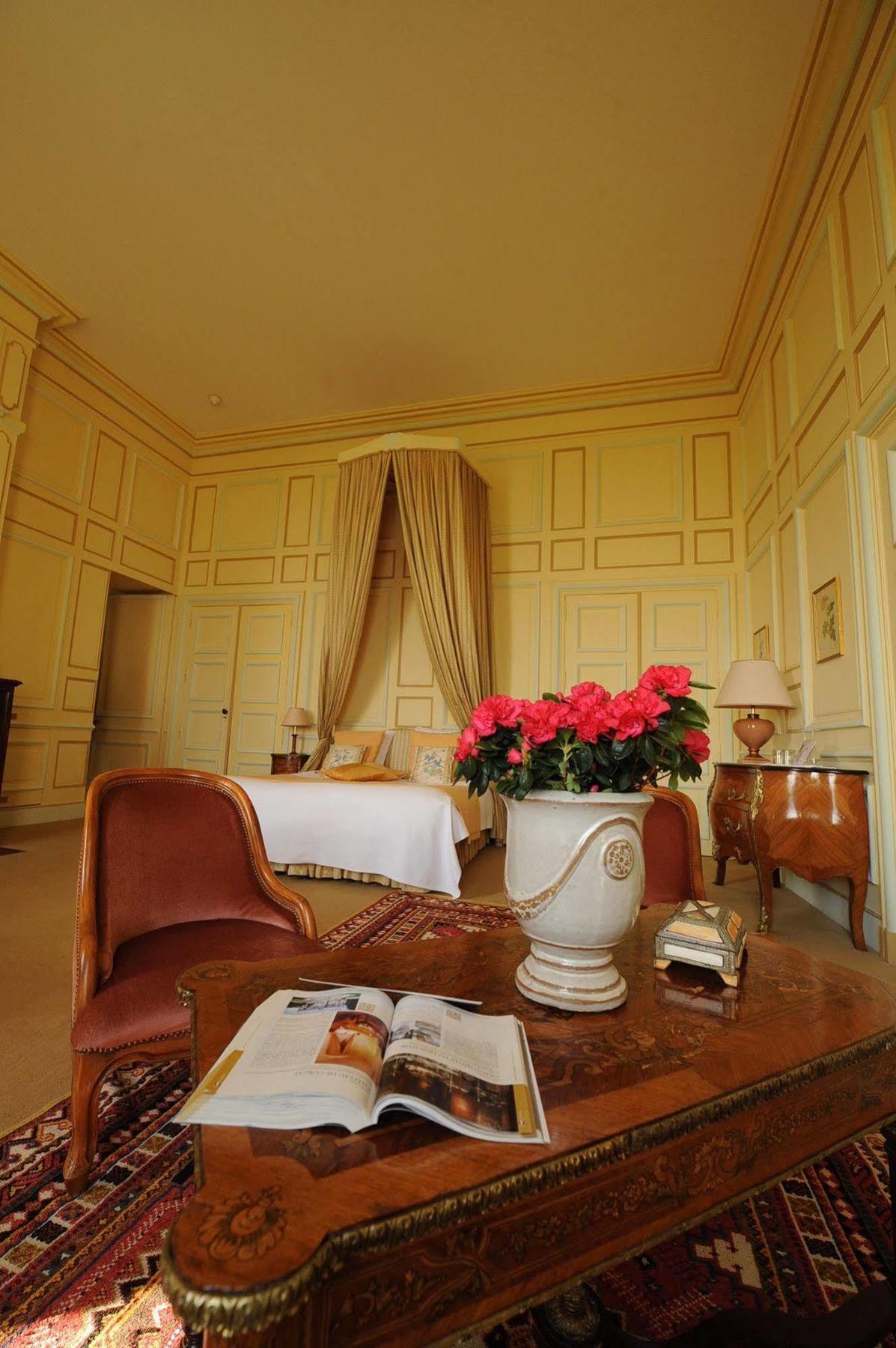 Château de Curzay Extérieur photo
