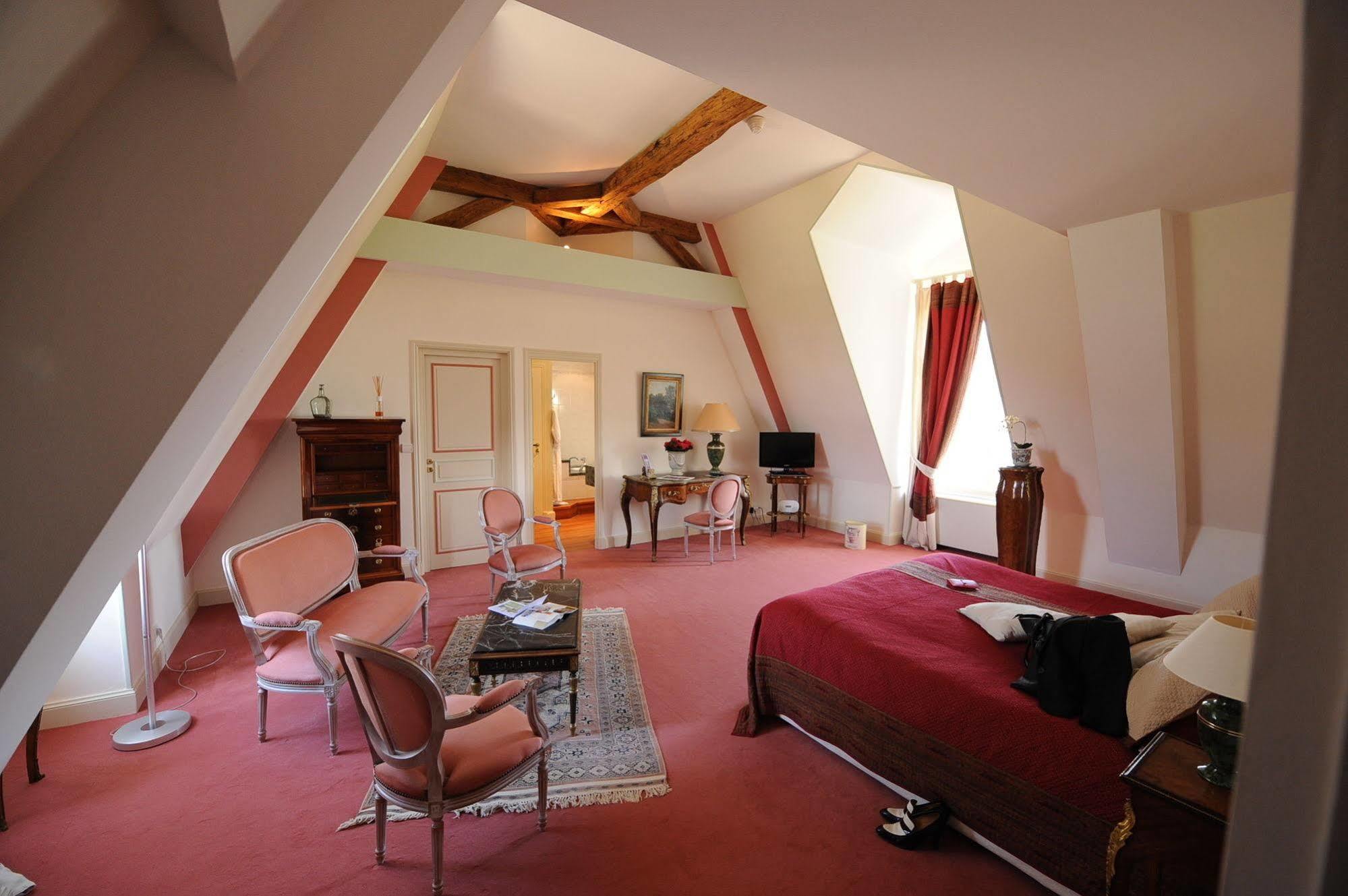 Château de Curzay Extérieur photo