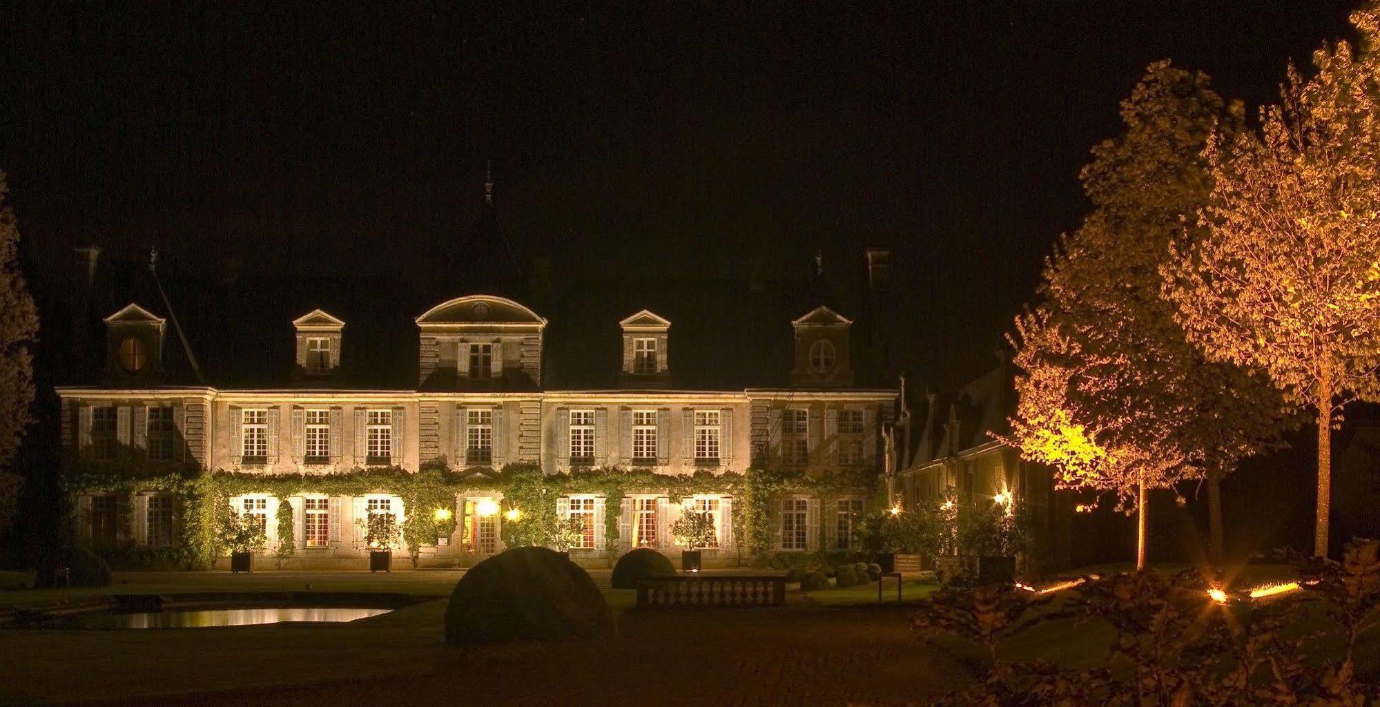 Château de Curzay Extérieur photo