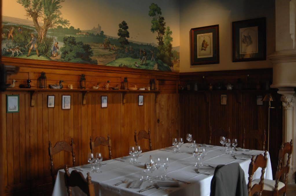 Château de Curzay Extérieur photo